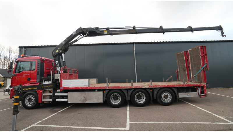 MAN TGA 35.400 8X4 MACHINE/CAR TRANSPORT WITH HIAB 244 EP-4 HI-DUO CRANE 364.000KM - Camion con gru: foto 1 MAN TGA 35.400 8X4 MACHINE/CAR TRANSPORT WITH HIAB 244 EP-4 HI-DUO CRANE 364.000KM - Camion con gru: foto 1