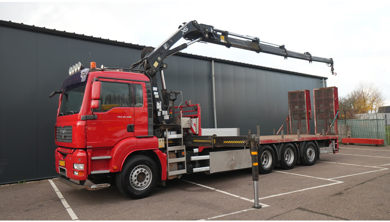 MAN TGA 35.400 8X4 MACHINE/CAR TRANSPORT WITH HIAB 244 EP-4 HI-DUO CRANE 364.000KM - Camion con gru: foto 2 MAN TGA 35.400 8X4 MACHINE/CAR TRANSPORT WITH HIAB 244 EP-4 HI-DUO CRANE 364.000KM - Camion con gru: foto 2