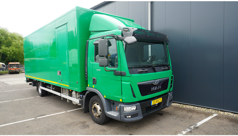MAN TGL12.180 4X2 CLOSED BOX - Autocarro furgonato: foto 5 MAN TGL12.180 4X2 CLOSED BOX - Autocarro furgonato: foto 5