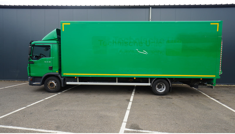 MAN TGL12.180 4X2 CLOSED BOX - Autocarro furgonato: foto 1 MAN TGL12.180 4X2 CLOSED BOX - Autocarro furgonato: foto 1