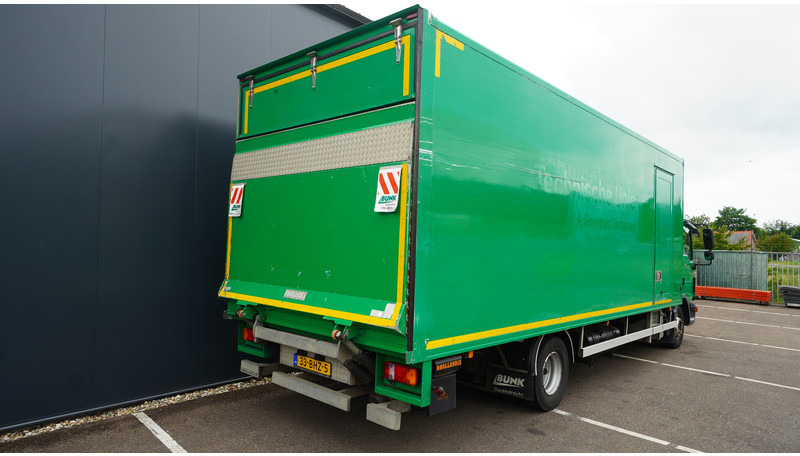 MAN TGL12.180 4X2 CLOSED BOX - Autocarro furgonato: foto 4 MAN TGL12.180 4X2 CLOSED BOX - Autocarro furgonato: foto 4