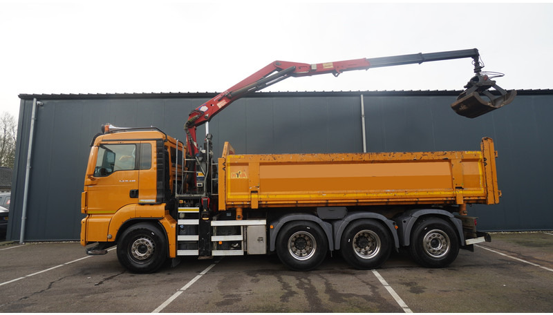 MAN TGS 35-440 8X4 2 SIDE TIPPER WITH HMF Z 1943 CRANE 415.000KM - Camion con gru: foto 2 MAN TGS 35-440 8X4 2 SIDE TIPPER WITH HMF Z 1943 CRANE 415.000KM - Camion con gru: foto 2