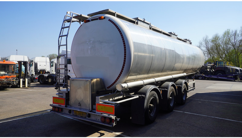 Magyar 3 AXLE FOOD TANK TRAILER 41.410LTR - Semirimorchio cisterna: foto 5 Magyar 3 AXLE FOOD TANK TRAILER 41.410LTR - Semirimorchio cisterna: foto 5