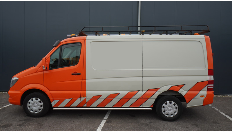 Mercedes-Benz 309 SPRINTER CLOSED BOX - Furgone box: foto 1 Mercedes-Benz 309 SPRINTER CLOSED BOX - Furgone box: foto 1