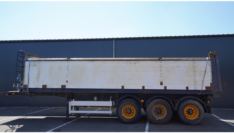 Renders 3 AXLE TIPPER TRAILER - Semirimorchio ribaltabile: foto 1 Renders 3 AXLE TIPPER TRAILER - Semirimorchio ribaltabile: foto 1