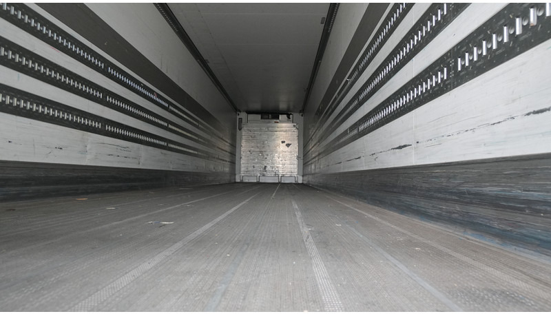 Schmitz Cargobull 3 AXLE FRIGO TRAILER - Semirimorchio frigorifero: foto 4 Schmitz Cargobull 3 AXLE FRIGO TRAILER - Semirimorchio frigorifero: foto 4