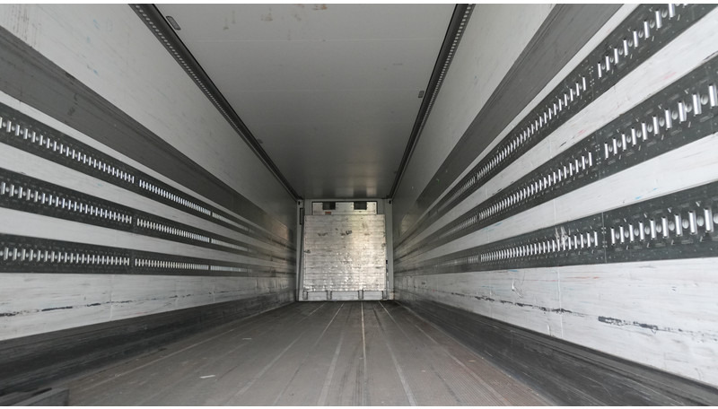Schmitz Cargobull 3 AXLE FRIGO TRAILER WITH CARRIER VECTOR - Semirimorchio frigorifero: foto 4 Schmitz Cargobull 3 AXLE FRIGO TRAILER WITH CARRIER VECTOR - Semirimorchio frigorifero: foto 4