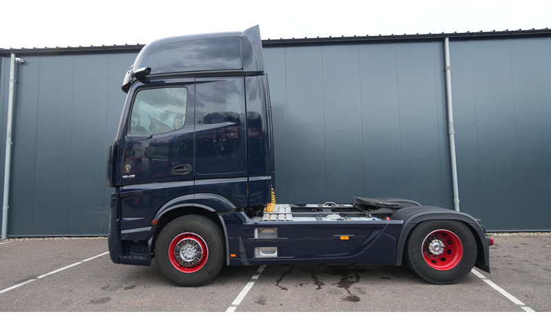 Mercedes-Benz ACTROS 1945 GIGASPACE 728.200KM - Trattore stradale: foto 1 Mercedes-Benz ACTROS 1945 GIGASPACE 728.200KM - Trattore stradale: foto 1