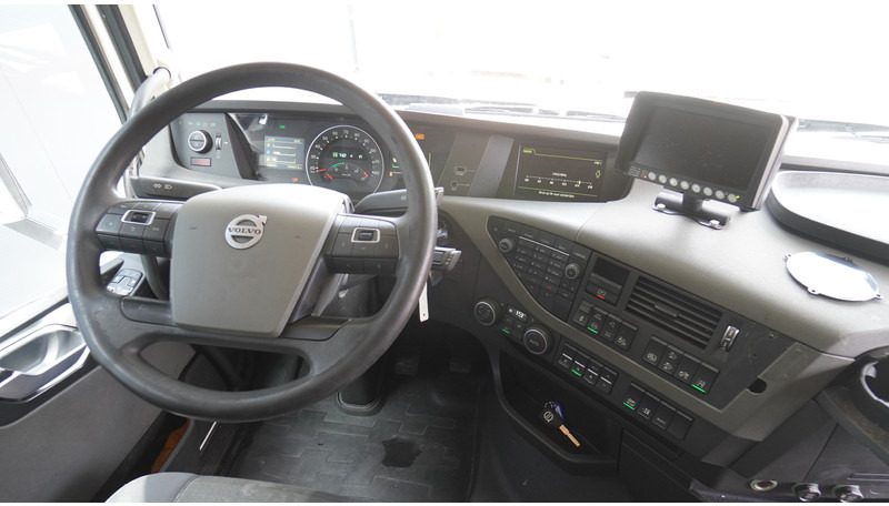 Volvo FH 420 6X2 ADR 796.000KM - Trattore stradale: foto 5 Volvo FH 420 6X2 ADR 796.000KM - Trattore stradale: foto 5