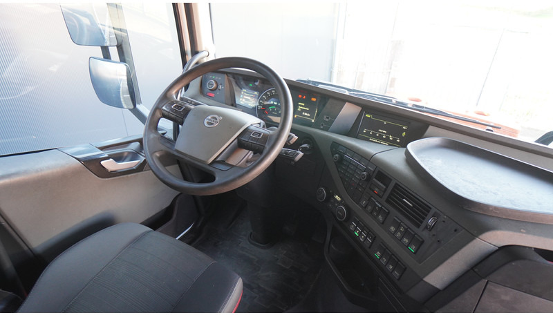 Volvo FH 420 ADR 6X2 EURO 6 - Trattore stradale: foto 5 Volvo FH 420 ADR 6X2 EURO 6 - Trattore stradale: foto 5
