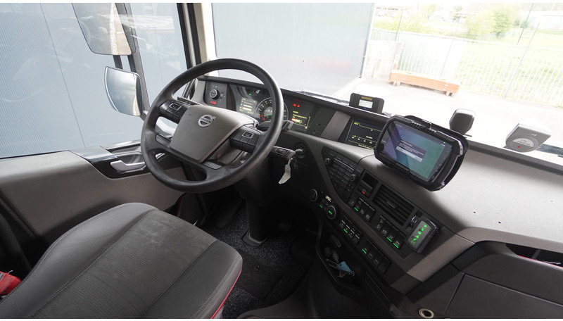 Volvo FH 420 ADR GLOBETROTTER 808.000KM - Trattore stradale: foto 5 Volvo FH 420 ADR GLOBETROTTER 808.000KM - Trattore stradale: foto 5
