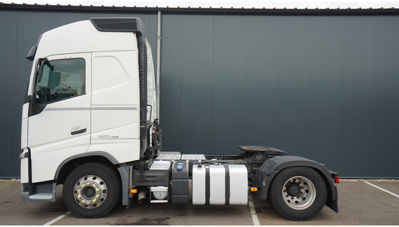 Volvo FH 420 ADR GLOBETROTTER 808.000KM - Trattore stradale: foto 1 Volvo FH 420 ADR GLOBETROTTER 808.000KM - Trattore stradale: foto 1