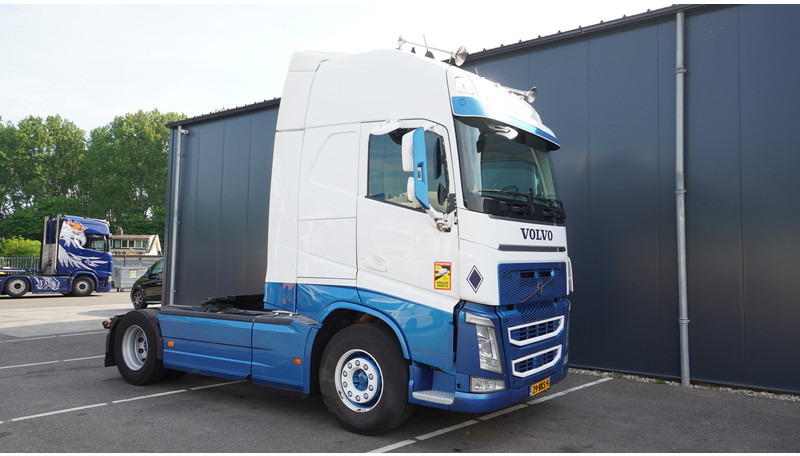 Volvo FH 460 GLOBETROTTER EURO 6 - Trattore stradale: foto 4 Volvo FH 460 GLOBETROTTER EURO 6 - Trattore stradale: foto 4