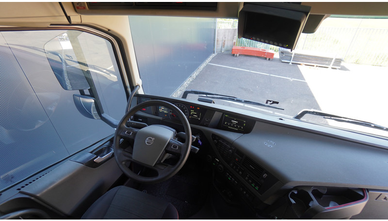 Volvo FH420 6X2 ADR EURO 6 - Trattore stradale: foto 5 Volvo FH420 6X2 ADR EURO 6 - Trattore stradale: foto 5