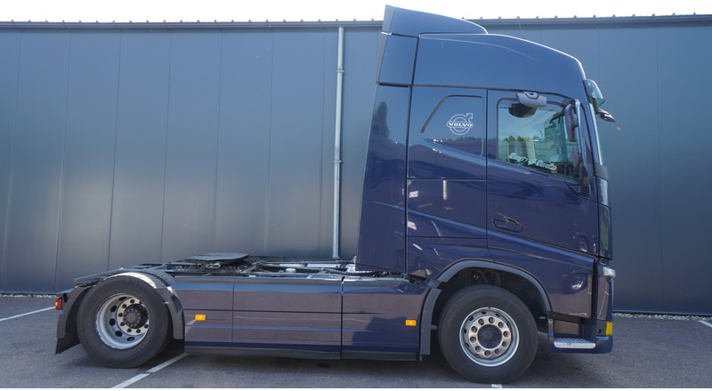 Volvo FH460 EURO 6 GLOBETROTTER 833.000KM - Trattore stradale: foto 2 Volvo FH460 EURO 6 GLOBETROTTER 833.000KM - Trattore stradale: foto 2