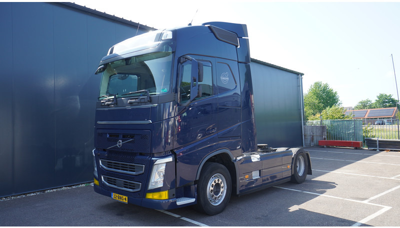 Volvo FH460 EURO 6 GLOBETROTTER 833.000KM - Trattore stradale: foto 3 Volvo FH460 EURO 6 GLOBETROTTER 833.000KM - Trattore stradale: foto 3