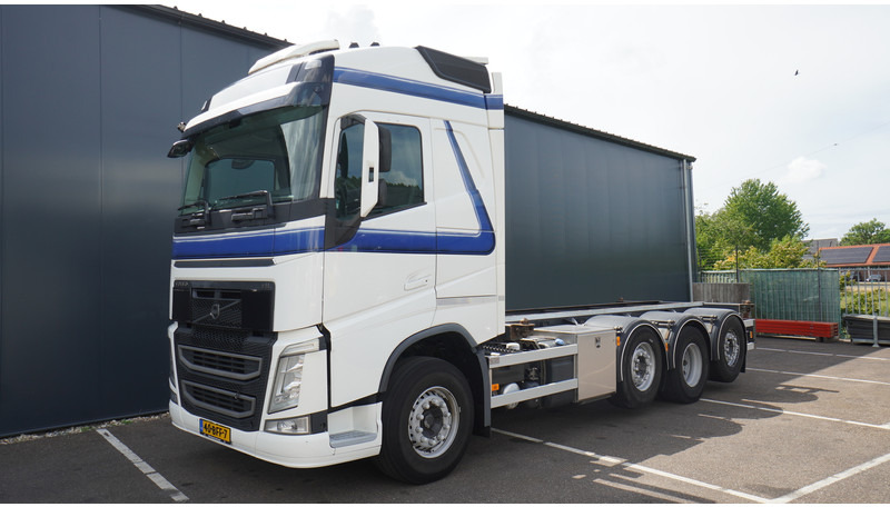 Volvo FH 460 8X2 20 FT CONTAINER TRANSPORT TRUCK - Autocarro portacontainer/ Caisse interchangeable: foto 3 Volvo FH 460 8X2 20 FT CONTAINER TRANSPORT TRUCK - Autocarro portacontainer/ Caisse interchangeable: foto 3