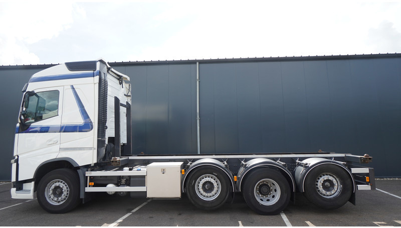 Volvo FH 460 8X2 20 FT CONTAINER TRANSPORT TRUCK - Autocarro portacontainer/ Caisse interchangeable: foto 1 Volvo FH 460 8X2 20 FT CONTAINER TRANSPORT TRUCK - Autocarro portacontainer/ Caisse interchangeable: foto 1