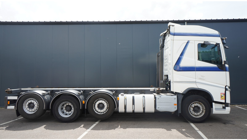 Volvo FH 460 8X2 20 FT CONTAINER TRANSPORT TRUCK - Autocarro portacontainer/ Caisse interchangeable: foto 2 Volvo FH 460 8X2 20 FT CONTAINER TRANSPORT TRUCK - Autocarro portacontainer/ Caisse interchangeable: foto 2