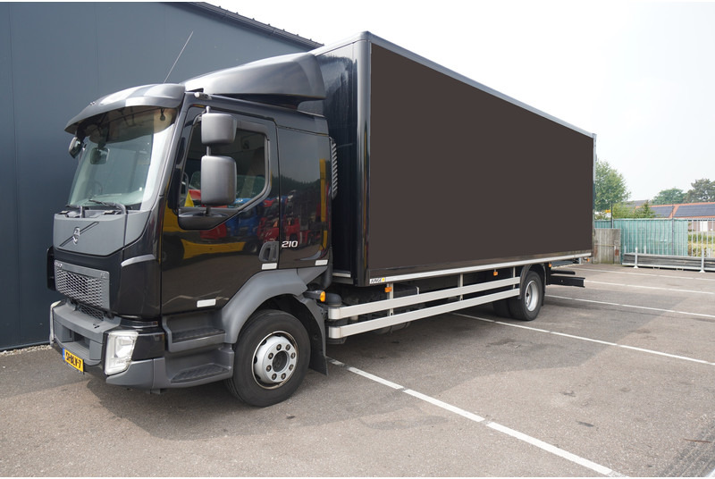 Volvo FL 210 CLOSED BOX 665.200KM - Autocarro furgonato: foto 3 Volvo FL 210 CLOSED BOX 665.200KM - Autocarro furgonato: foto 3