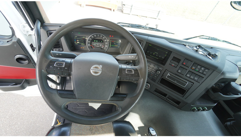 Volvo FMX 460 8X4 OPEN BOX WITH HIAB X-HIPRO 232 E-3 CRANE - Camion con gru: foto 5 Volvo FMX 460 8X4 OPEN BOX WITH HIAB X-HIPRO 232 E-3 CRANE - Camion con gru: foto 5