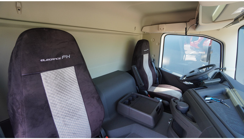 Volvo NEW FMX 460 8X6 TIPPER EURO 6 - Autocarro ribaltabile: foto 5 Volvo NEW FMX 460 8X6 TIPPER EURO 6 - Autocarro ribaltabile: foto 5