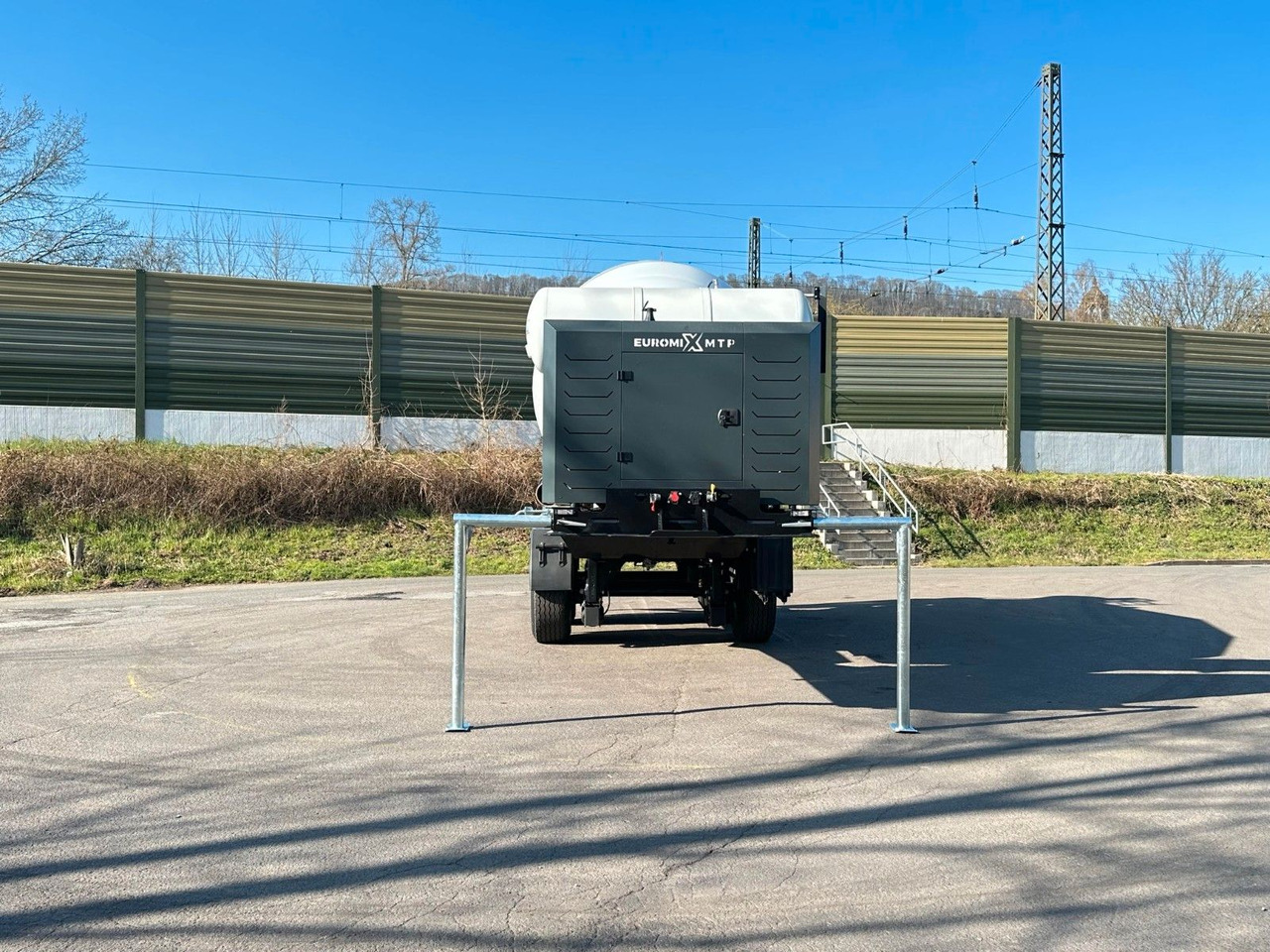 EUROMIX MTP - 10m³ Betonmischer-Auflieger - Autobetoniera: foto 2 EUROMIX MTP - 10m³ Betonmischer-Auflieger - Autobetoniera: foto 2