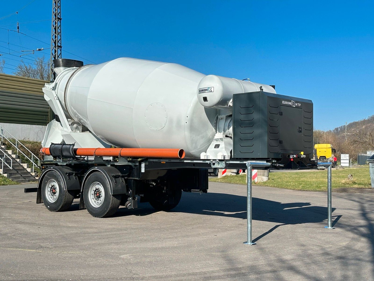 EUROMIX MTP - 10m³ Betonmischer-Auflieger - Autobetoniera: foto 1 EUROMIX MTP - 10m³ Betonmischer-Auflieger - Autobetoniera: foto 1
