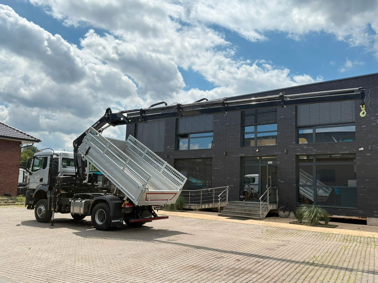 MAN TGS 18.400 TG3 4x4 Euro6e Hiab X-HiDuo 138DS-4 - Autocarro ribaltabile, Camion con gru: foto 4 MAN TGS 18.400 TG3 4x4 Euro6e Hiab X-HiDuo 138DS-4 - Autocarro ribaltabile, Camion con gru: foto 4
