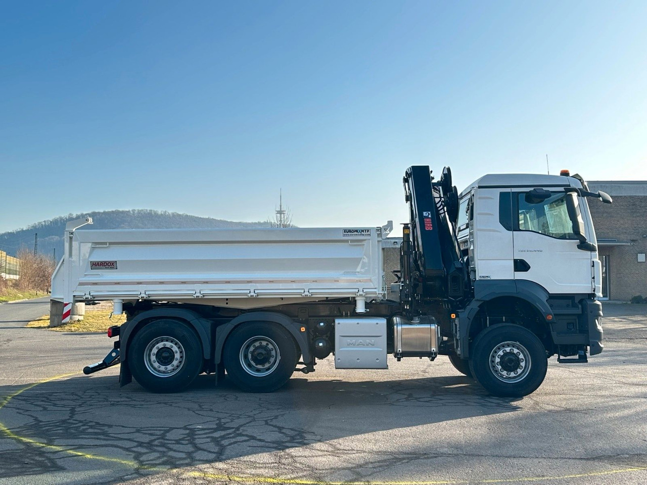 MAN TGS 28.440 6x4-4/3-Seiten- Kipper / Hiab 228-6 - Autocarro ribaltabile, Camion con gru: foto 5 MAN TGS 28.440 6x4-4/3-Seiten- Kipper / Hiab 228-6 - Autocarro ribaltabile, Camion con gru: foto 5
