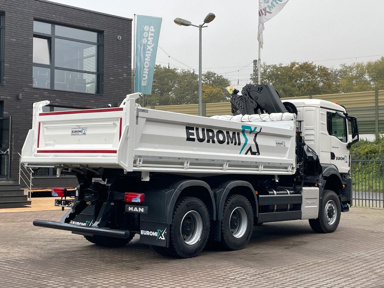 Autocarro ribaltabile, Camion con gru MAN TGS 33.440 6x6 /3-Seiten- Kipper /  HIAB 228-6: foto 6