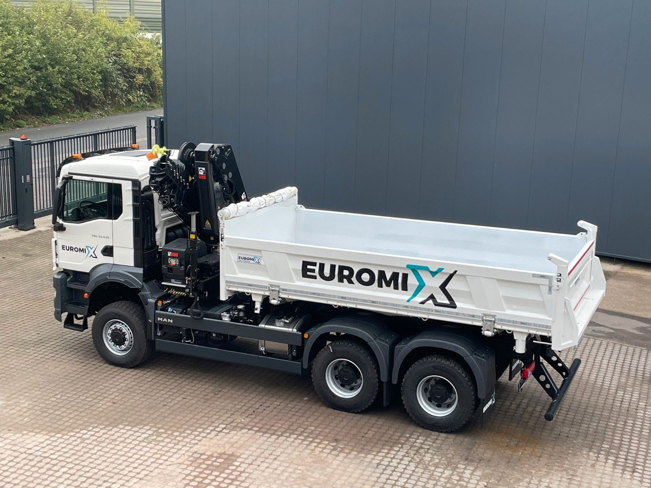 Autocarro ribaltabile, Camion con gru MAN TGS 33.440 6x6 /3-Seiten- Kipper /  HIAB 228-6: foto 15