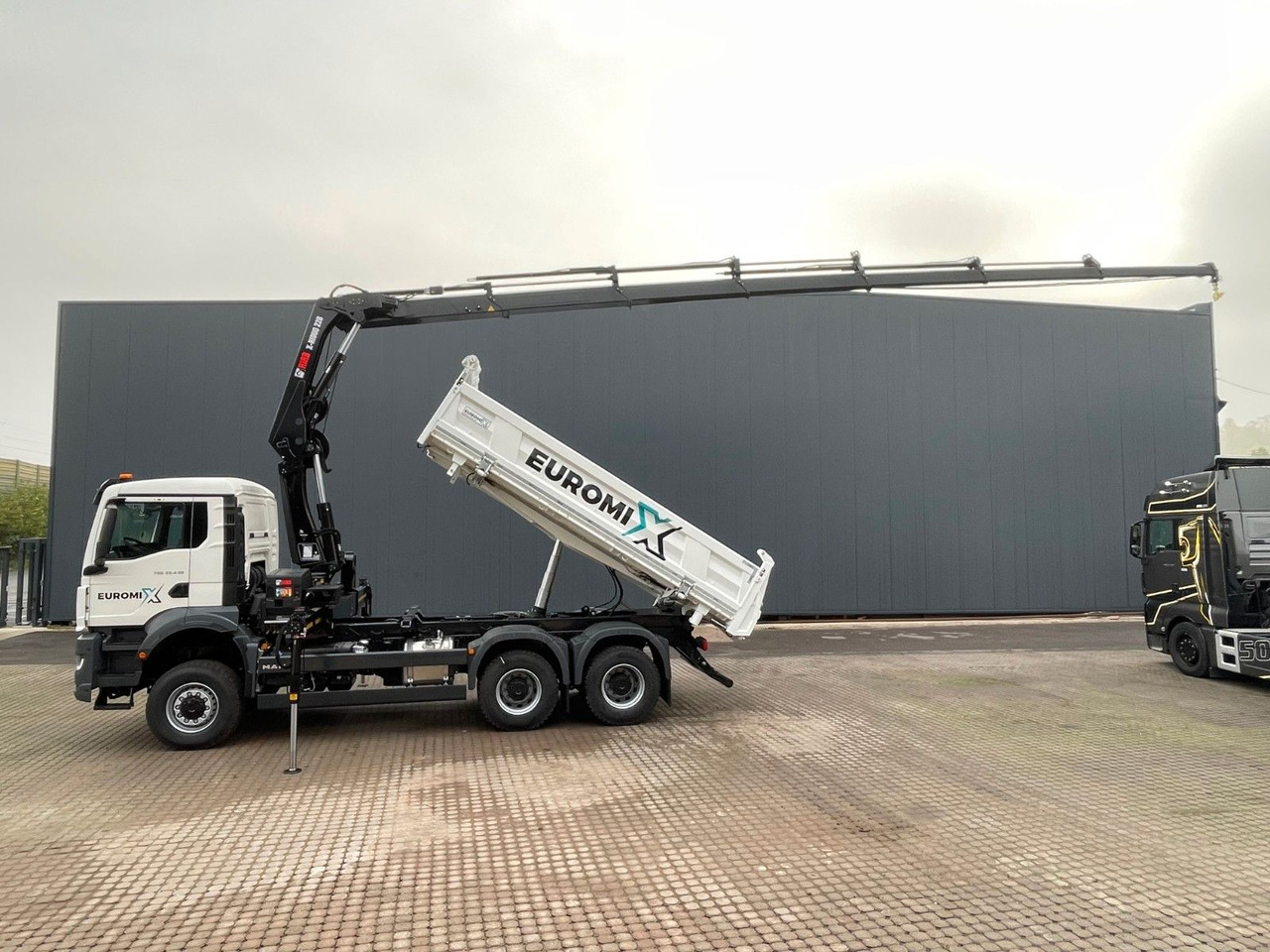 Autocarro ribaltabile, Camion con gru MAN TGS 33.440 6x6 /3-Seiten- Kipper /  HIAB 228-6: foto 11