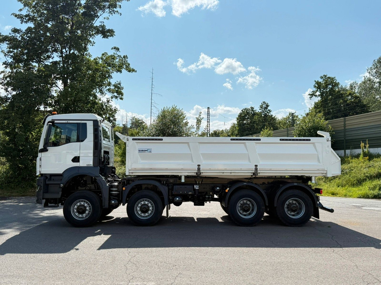 MAN TGS 35.480 8x6 EuromixMTP 3-Seiten-Kipper - Autocarro ribaltabile: foto 3 MAN TGS 35.480 8x6 EuromixMTP 3-Seiten-Kipper - Autocarro ribaltabile: foto 3