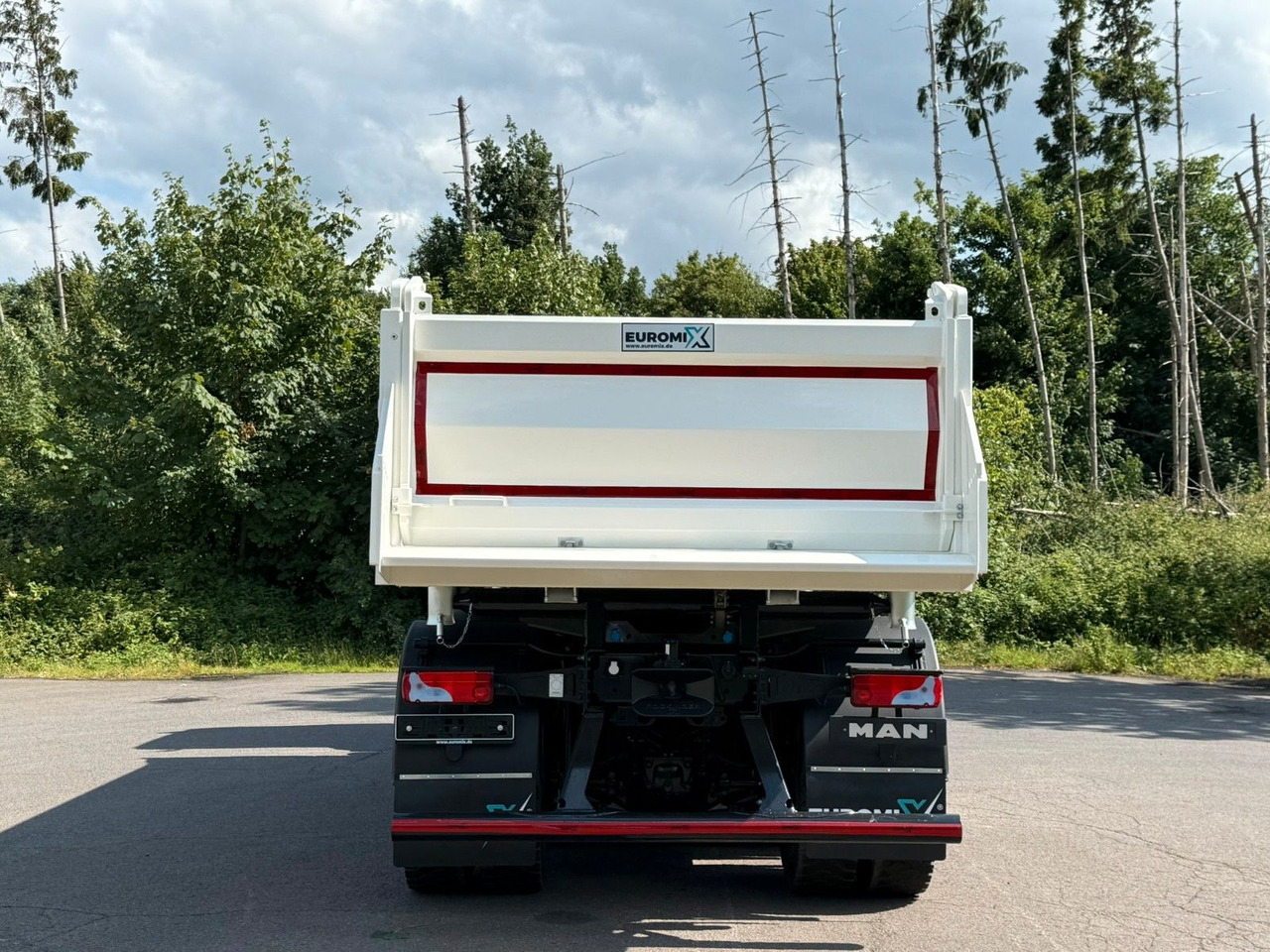 MAN TGS 35.480 8x6 EuromixMTP 3-Seiten-Kipper - Autocarro ribaltabile: foto 5 MAN TGS 35.480 8x6 EuromixMTP 3-Seiten-Kipper - Autocarro ribaltabile: foto 5