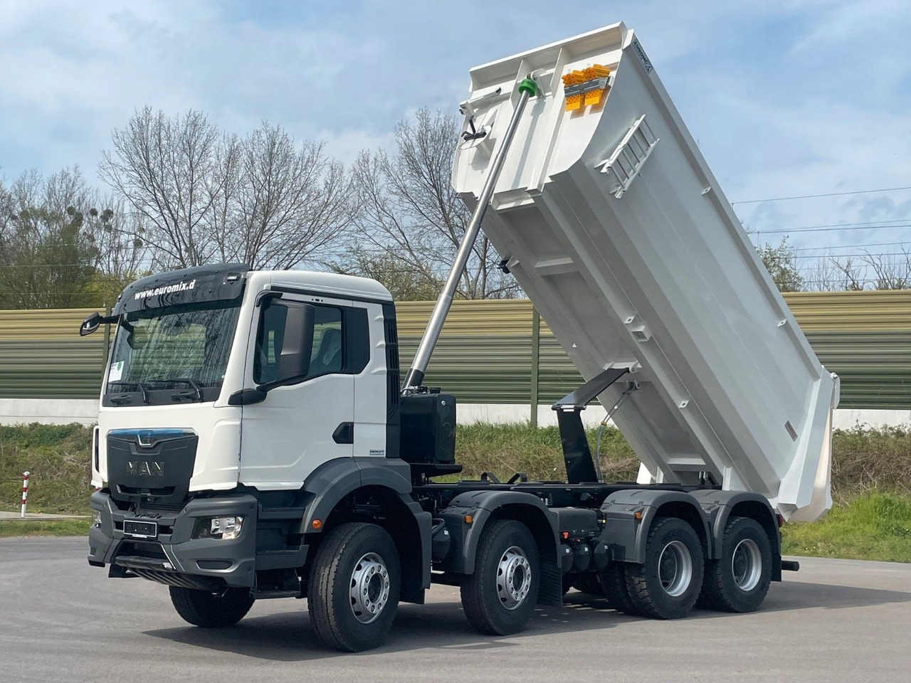 Autocarro ribaltabile MAN TGS 41.400 8x4 /  EUROMIX MTP 20m³/ EURO2 Kipper: foto 9