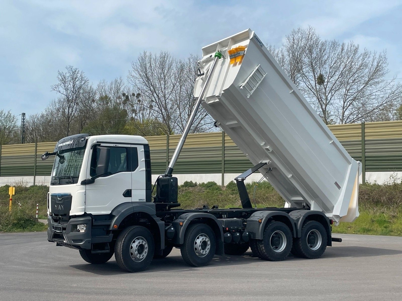 Autocarro ribaltabile MAN TGS 41.400 8x4 /  EUROMIX MTP 20m³/ EURO2 Kipper: foto 10