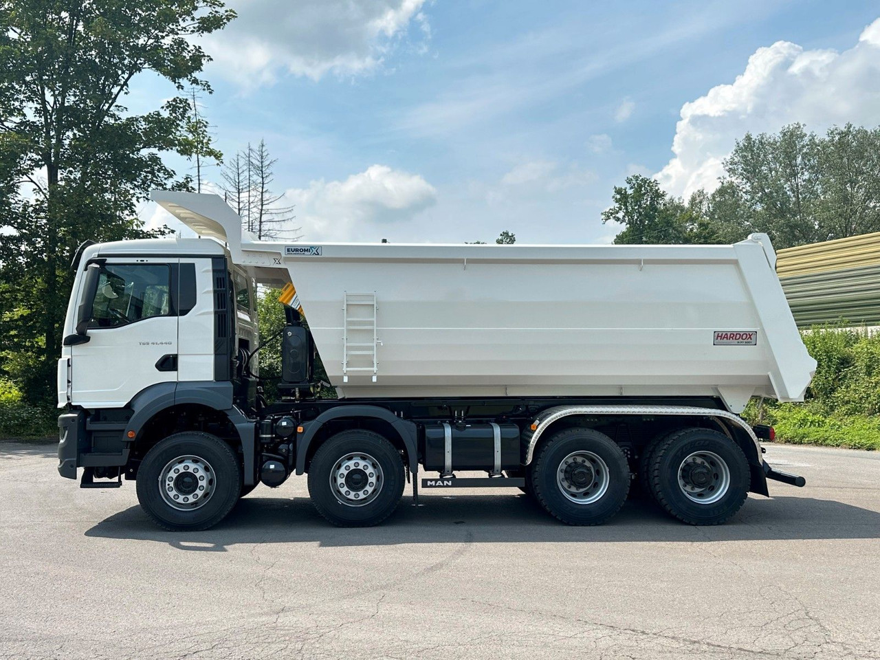 MAN TGS 41.440 8x4 EuromixMTP Mulden-Kipper MAN TGS 41.440 8x4 EuromixMTP Mulden-Kipper - Autocarro ribaltabile: foto 3 MAN TGS 41.440 8x4 EuromixMTP Mulden-Kipper MAN TGS 41.440 8x4 EuromixMTP Mulden-Kipper - Autocarro ribaltabile: foto 3