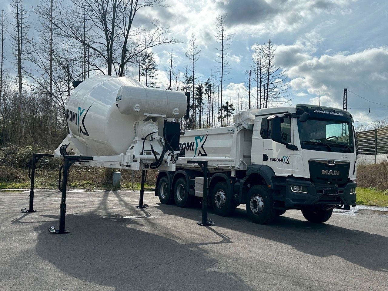 MAN TGS 41.440 8x4 WECHSELSYSTEM KIPPER+MISCHER - Autobetoniera: foto 4 MAN TGS 41.440 8x4 WECHSELSYSTEM KIPPER+MISCHER - Autobetoniera: foto 4