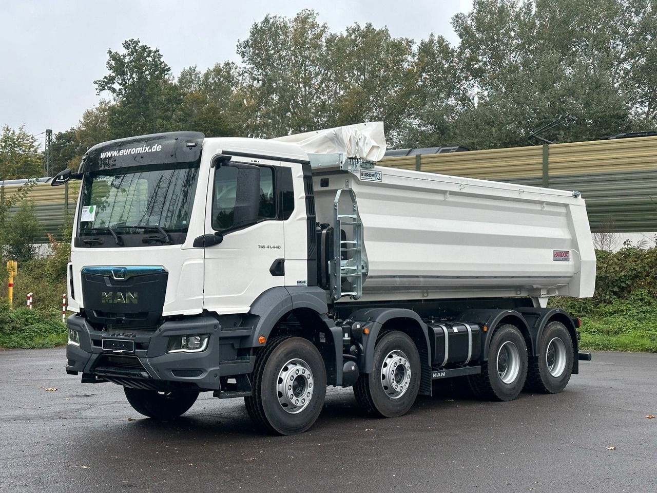 MAN TGS 41.440 BB 8X4 Euromix Mulden Kipper HARDOX - Autocarro ribaltabile: foto 2 MAN TGS 41.440 BB 8X4 Euromix Mulden Kipper HARDOX - Autocarro ribaltabile: foto 2