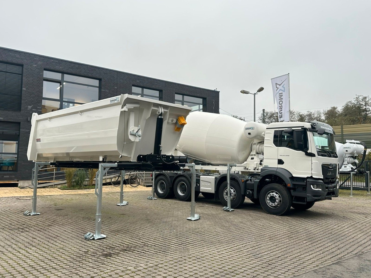 Autocarro ribaltabile MAN TGS 41.480 8x4 WECHSELSYSTEM KIPPER+MISCHER: foto 13