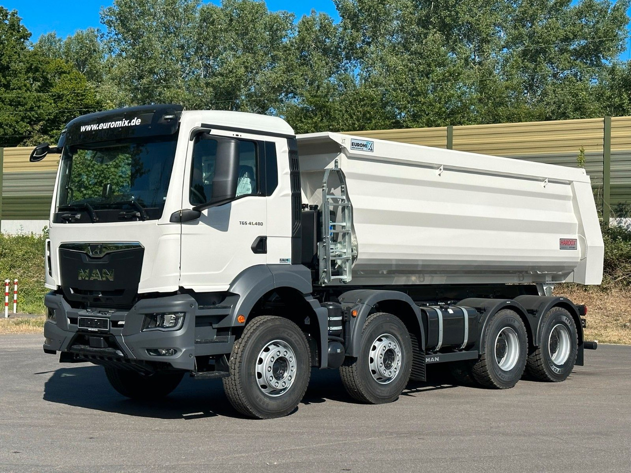 MAN TGS 41.480 BB 8X4 Euromix Mulden Kipper HARDOX - Autocarro ribaltabile: foto 3 MAN TGS 41.480 BB 8X4 Euromix Mulden Kipper HARDOX - Autocarro ribaltabile: foto 3