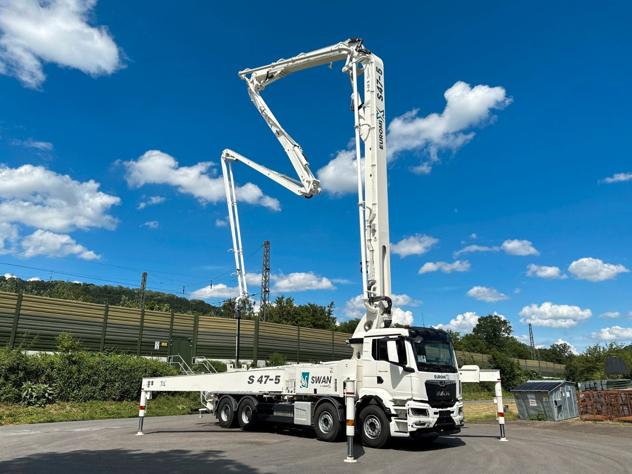 MAN TGS 41.520 8x4 SWAN TSP 47-5 160RZ ( 47m ) - Autobetoniera: foto 1 MAN TGS 41.520 8x4 SWAN TSP 47-5 160RZ ( 47m ) - Autobetoniera: foto 1