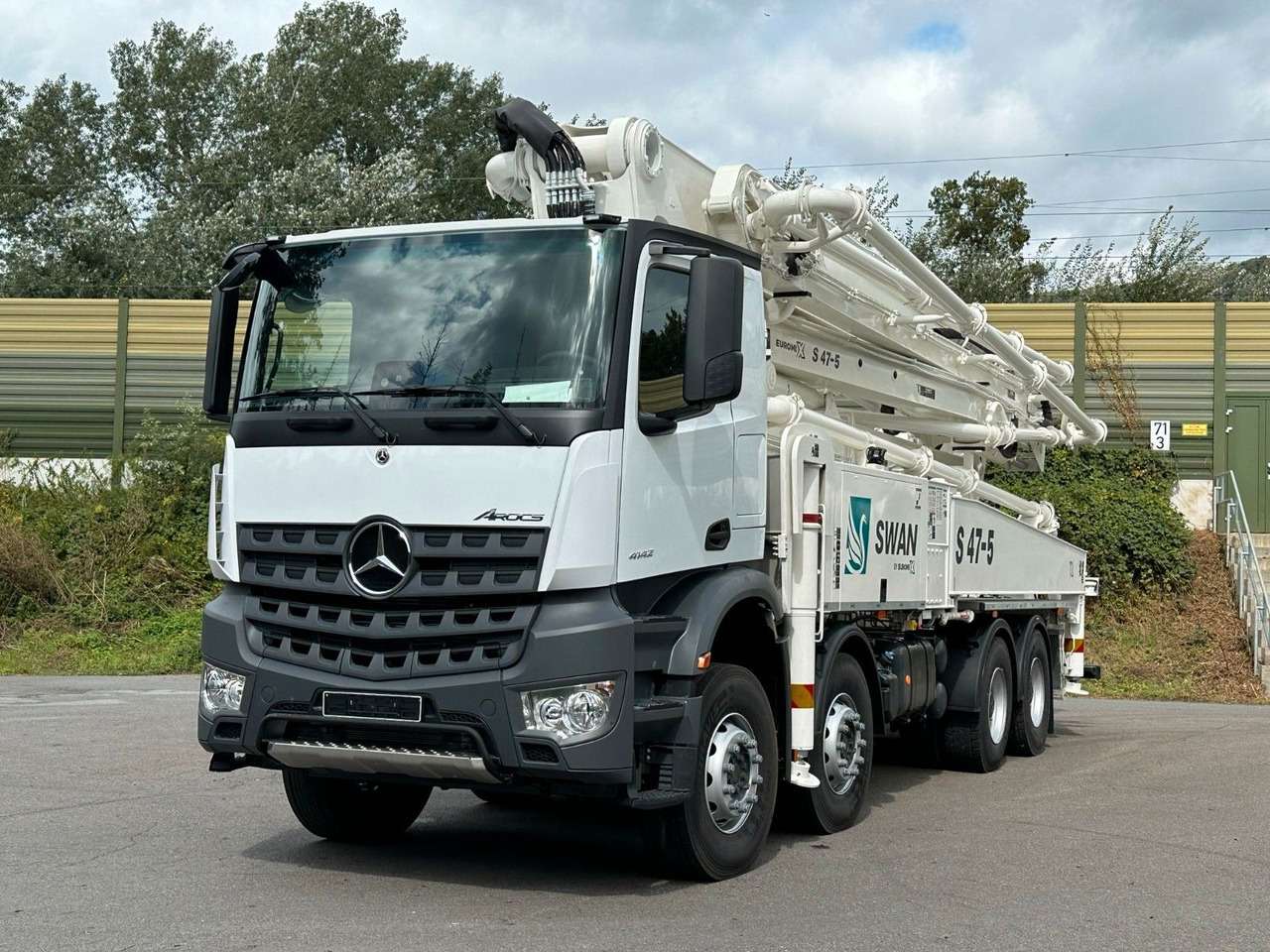 Mercedes-Benz Arocs 5 4142 8x4 SWAN TSP 47-5 160RZ ( 47m ) - Autobetoniera: foto 2 Mercedes-Benz Arocs 5 4142 8x4 SWAN TSP 47-5 160RZ ( 47m ) - Autobetoniera: foto 2