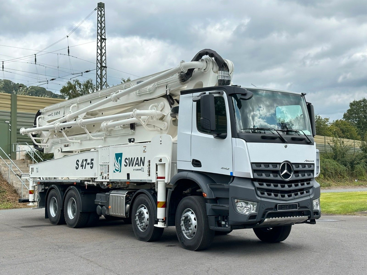 Pompa autocarrata Mercedes-Benz Arocs 5 4142  8x4 SWAN TSP 47-5 160RZ ( 47m ): foto 11