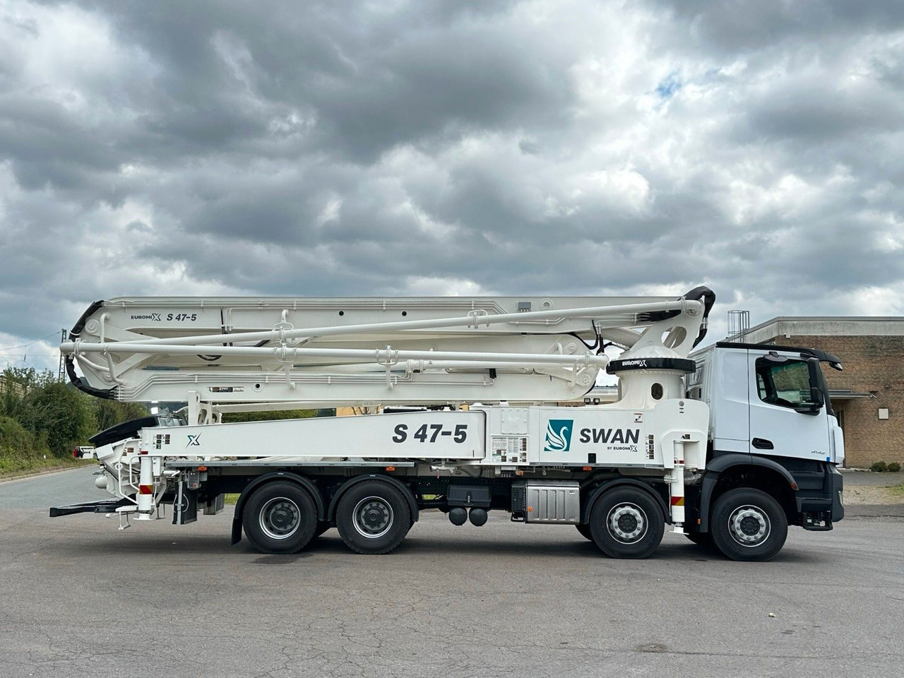 Pompa autocarrata Mercedes-Benz Arocs 5 4142  8x4 SWAN TSP 47-5 160RZ ( 47m ): foto 9