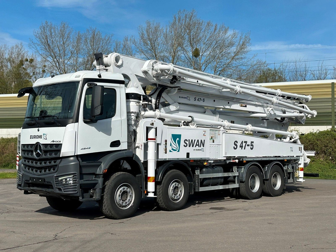 Mercedes-Benz Arocs 5 4542 8x4 SWAN TSP 47-5 160RZ ( 47m ) - Autobetoniera: foto 2 Mercedes-Benz Arocs 5 4542 8x4 SWAN TSP 47-5 160RZ ( 47m ) - Autobetoniera: foto 2