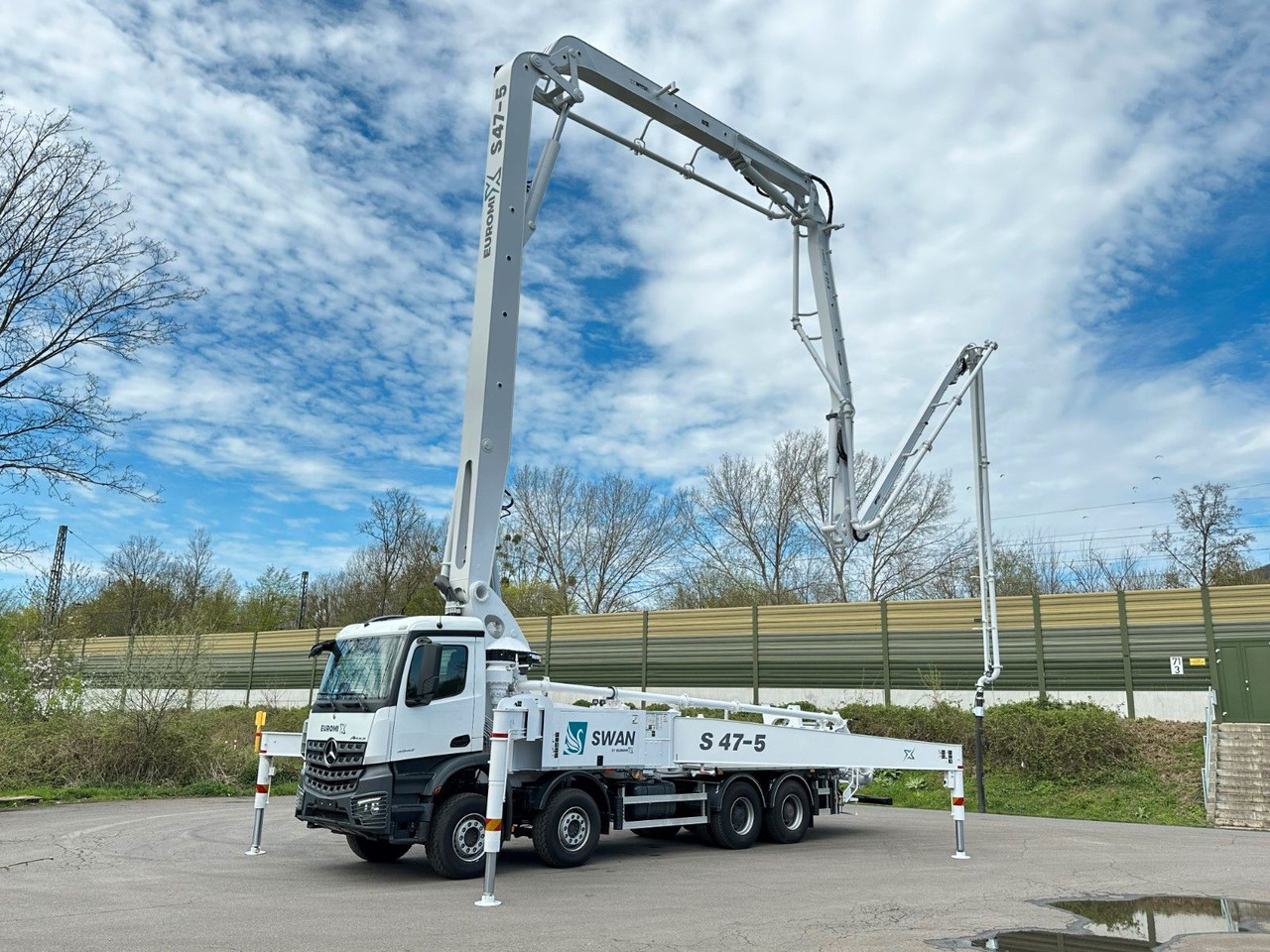 Mercedes-Benz Arocs 5 4542 8x4 SWAN TSP 47-5 160RZ ( 47m ) - Pompa autocarrata: foto 2 Mercedes-Benz Arocs 5 4542 8x4 SWAN TSP 47-5 160RZ ( 47m ) - Pompa autocarrata: foto 2