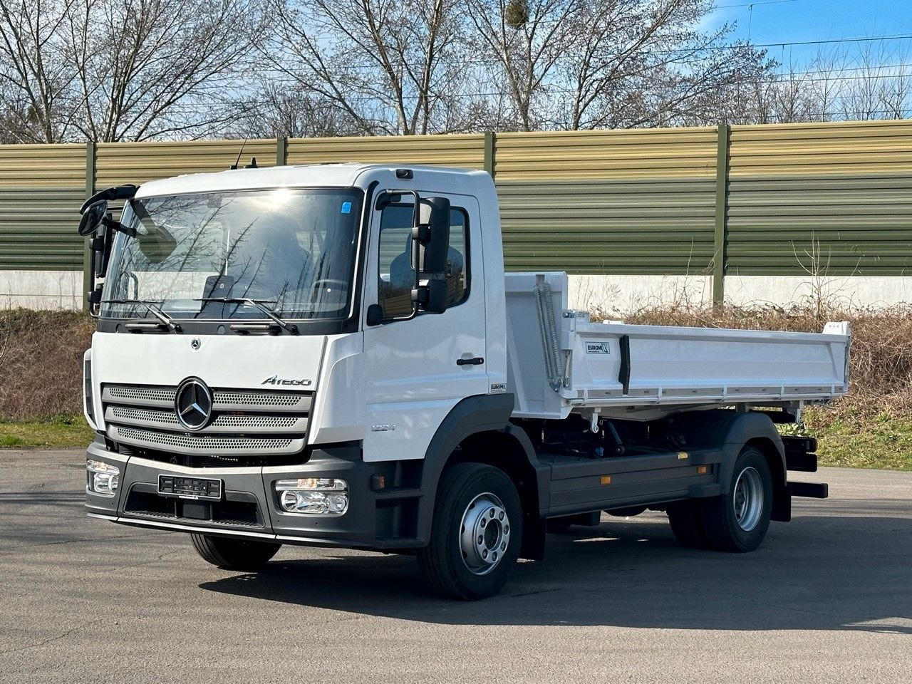 Mercedes-Benz Atego 1224 K EuromixMTP 3-Seiten-Kipper - Autocarro ribaltabile: foto 2 Mercedes-Benz Atego 1224 K EuromixMTP 3-Seiten-Kipper - Autocarro ribaltabile: foto 2