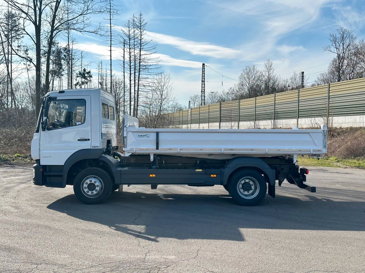 Mercedes-Benz Atego 1224 K EuromixMTP 3-Seiten-Kipper - Autocarro ribaltabile: foto 4 Mercedes-Benz Atego 1224 K EuromixMTP 3-Seiten-Kipper - Autocarro ribaltabile: foto 4